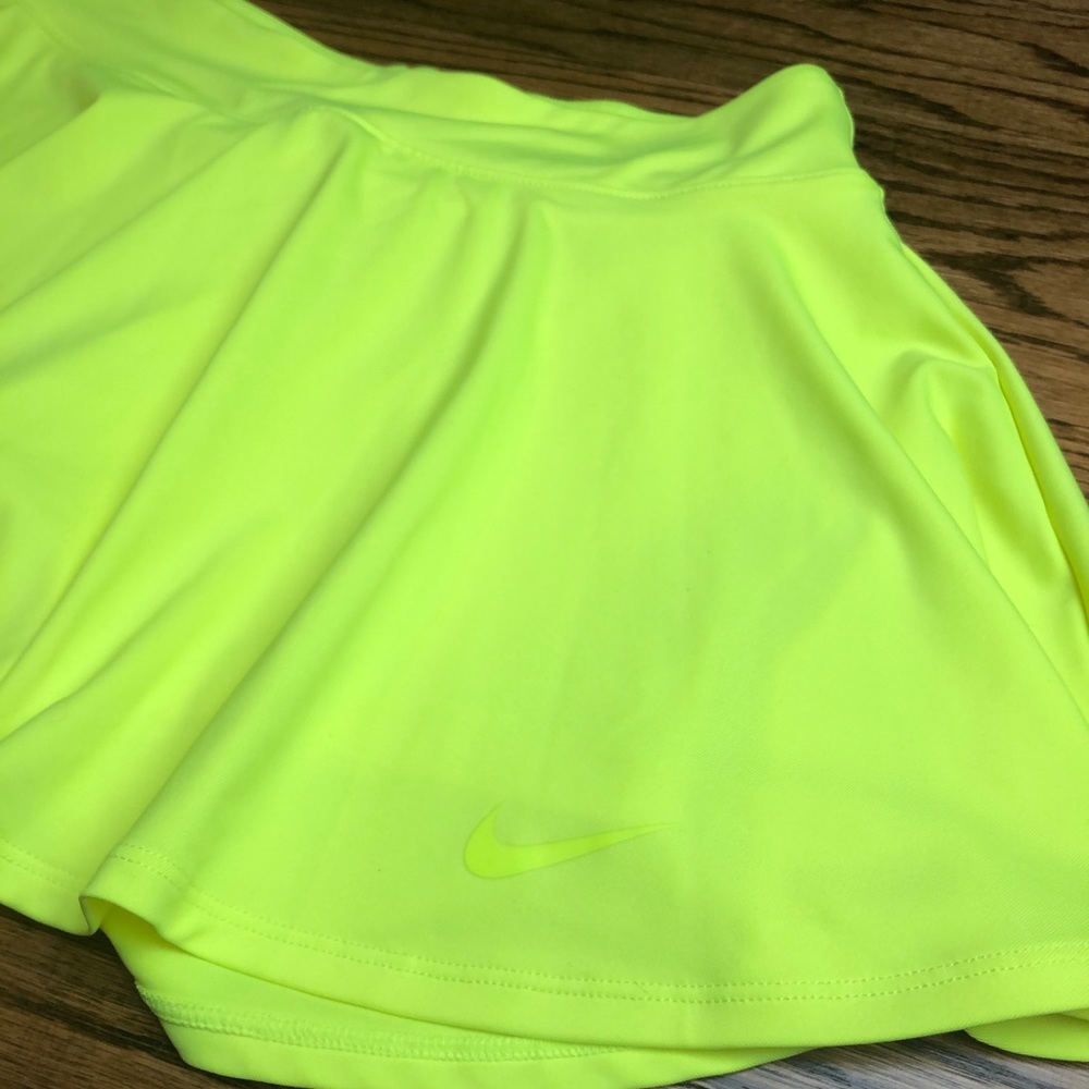 Nike neon skirt size S